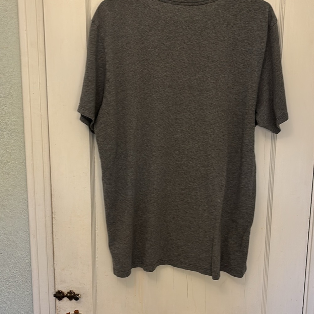 Nike Men's Charcoal Tee with Red Swoosh - Picture 3 of 3
